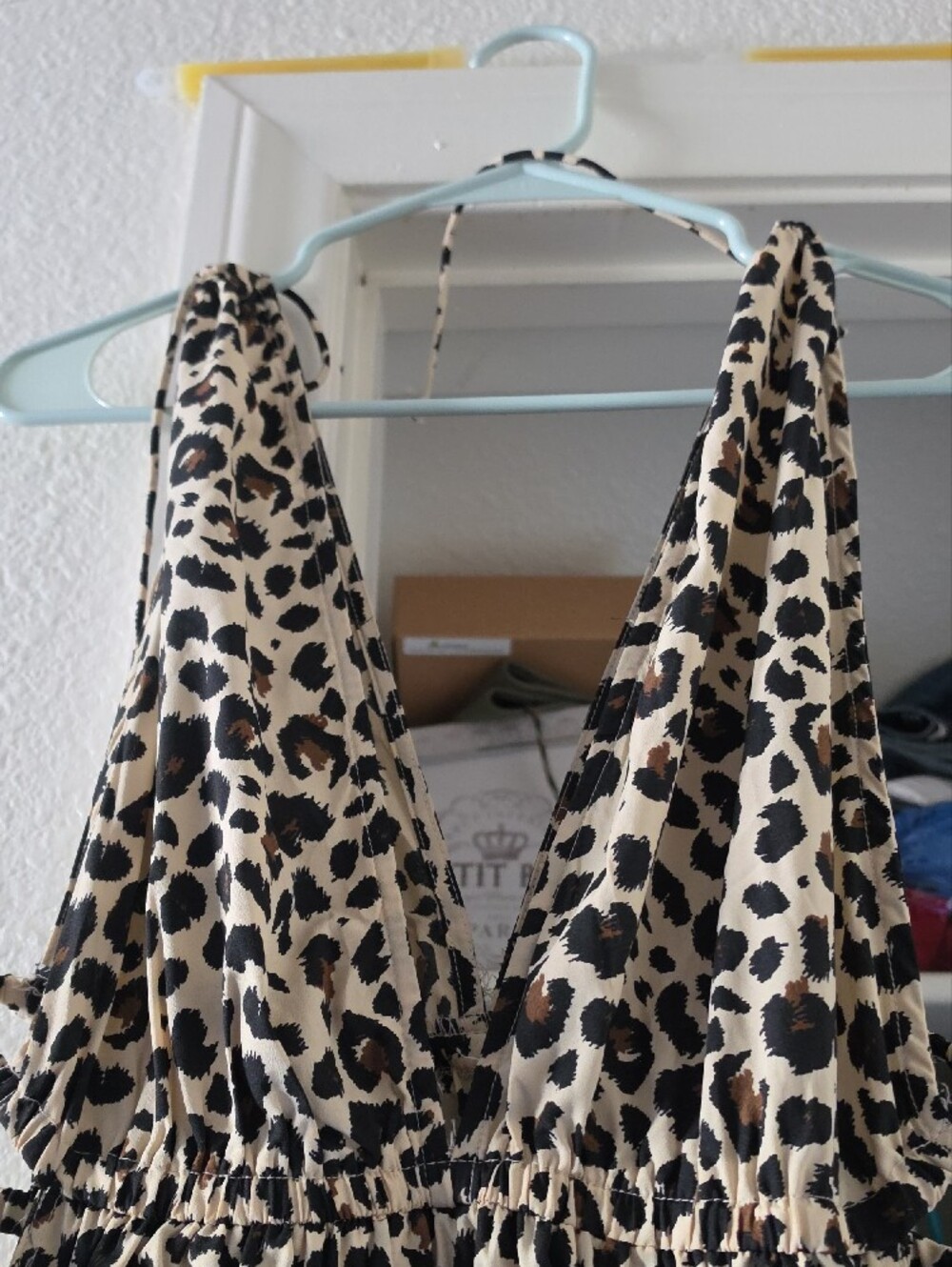 Leopard Print V-Neck Maxi Dress - Beige & Black - Picture 4 of 4
